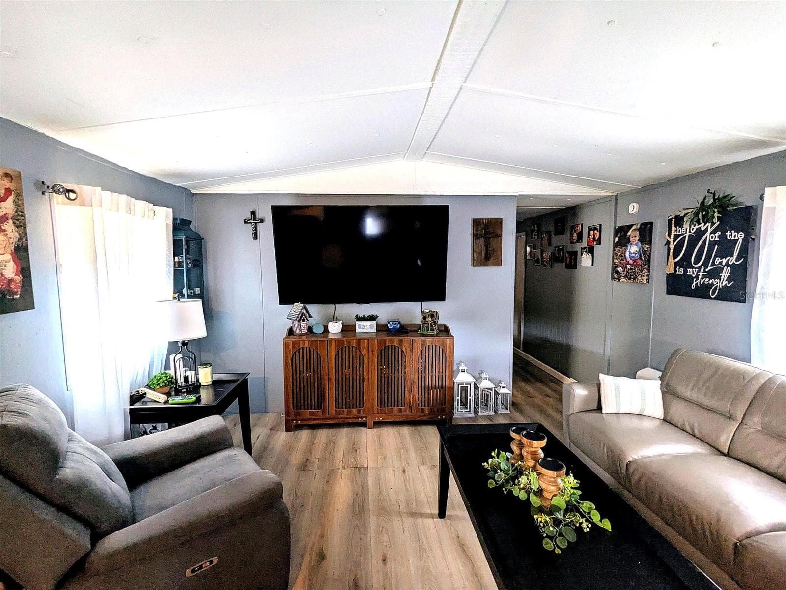 53 Sunset Cir photo 3