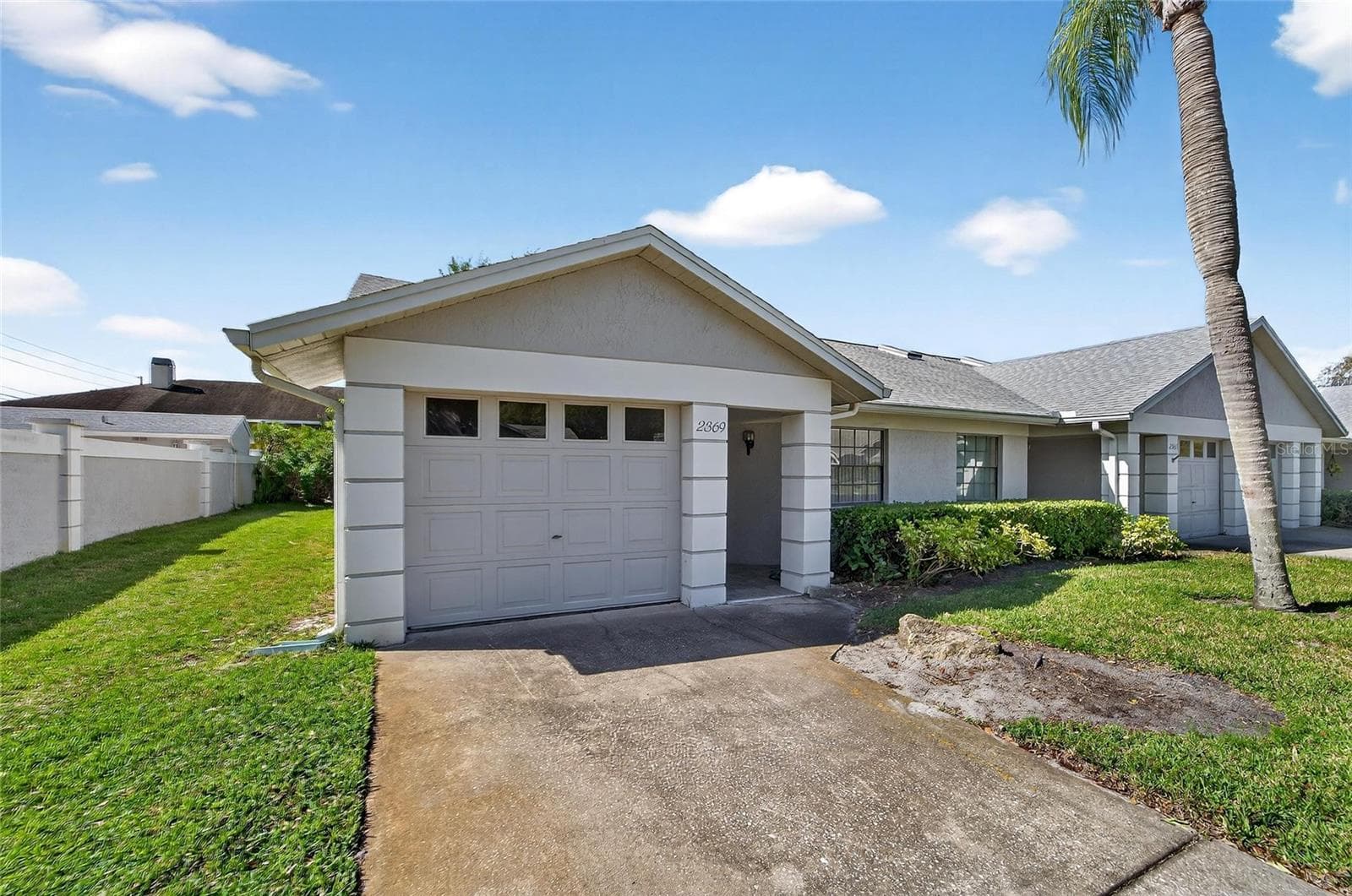 2369 Beverly Dr photo 3
