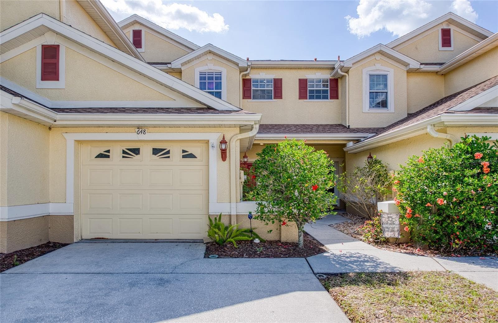 648 Spring Lake Cir