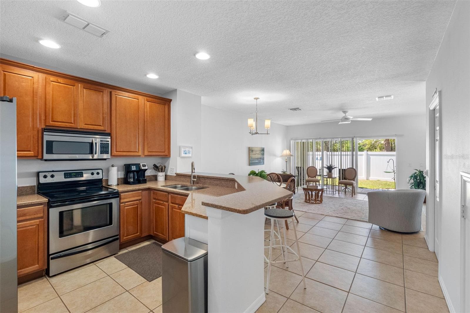 20470 Needletree Dr photo 3