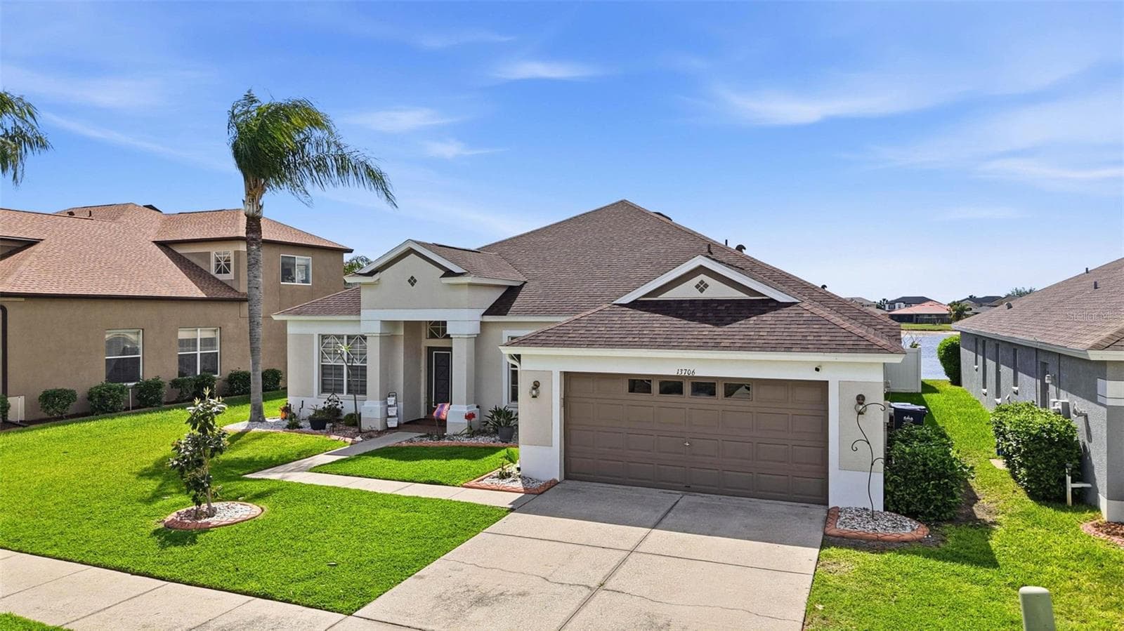 13706 Artesa Bell Dr photo 4