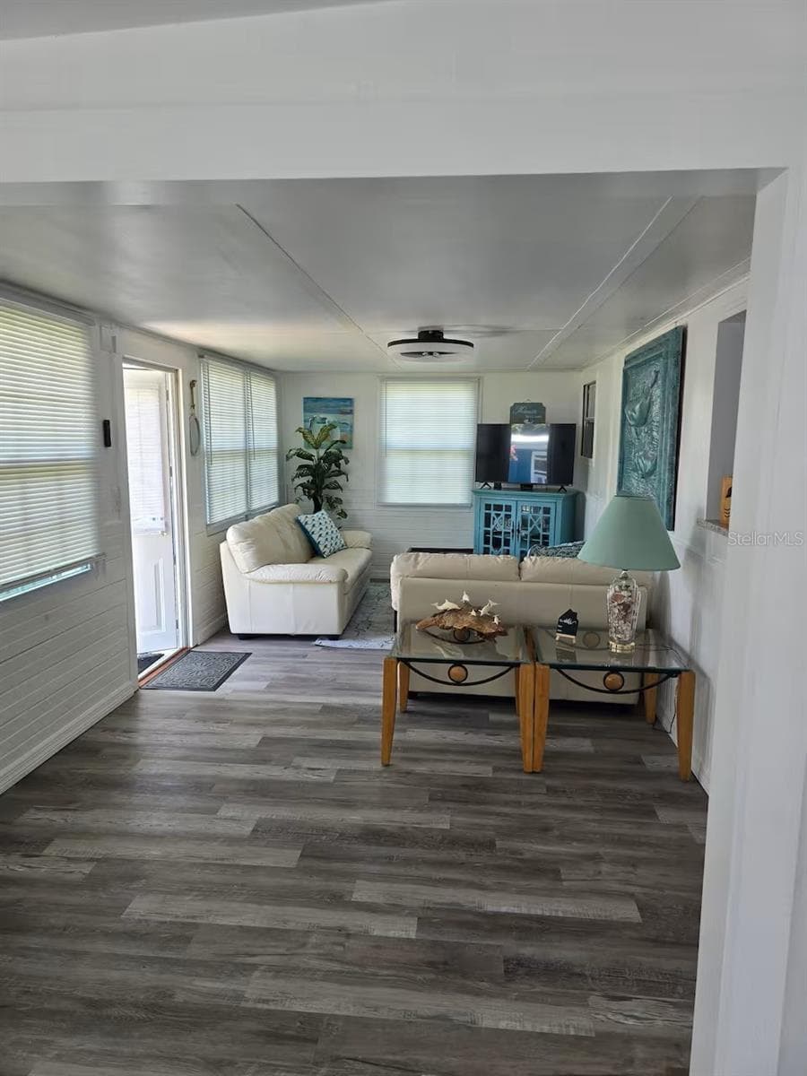 5247 Alpaca Dr
