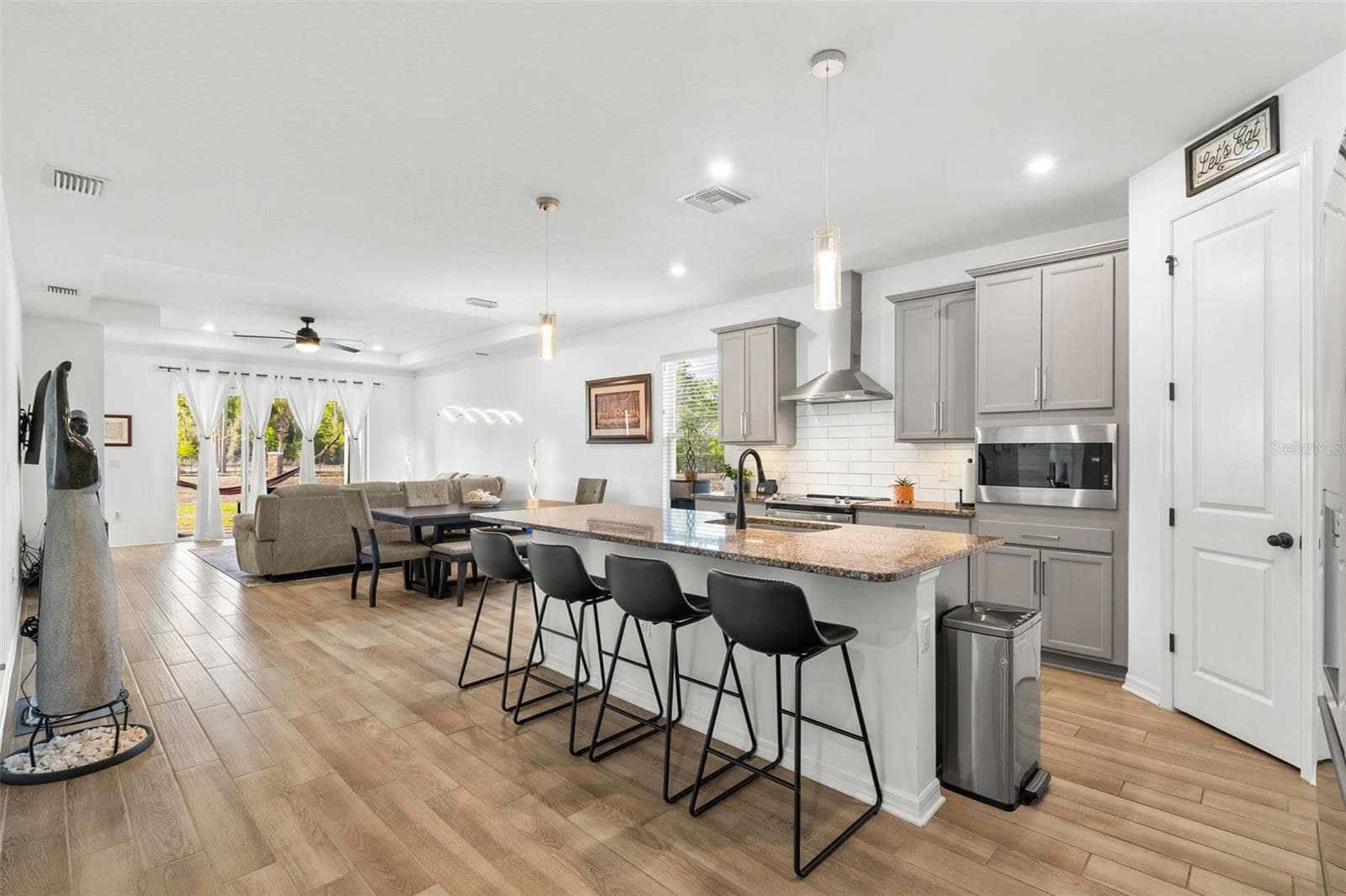 13471 Newport Shores Dr photo 3