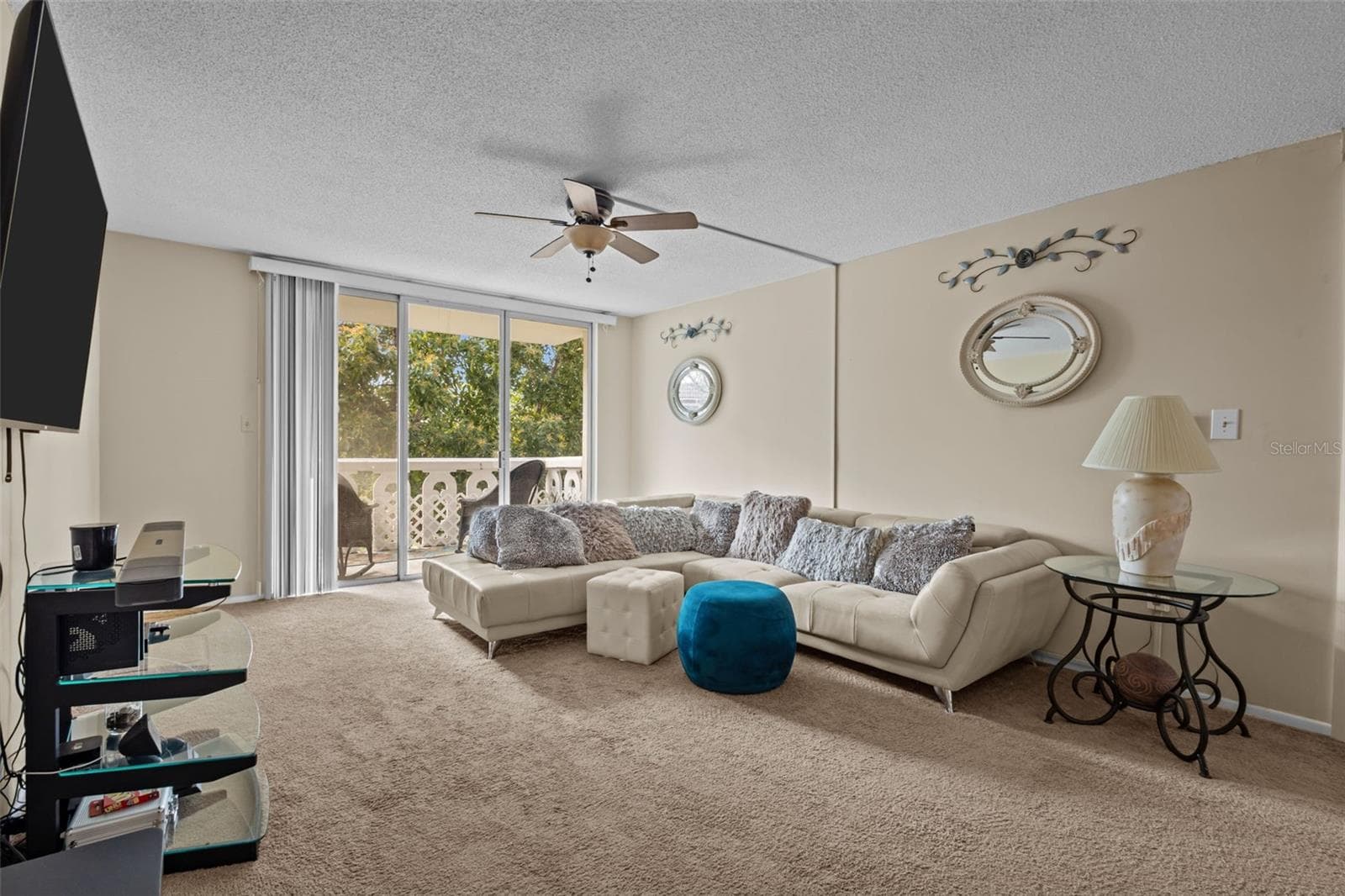 1009 Pearce Dr #206 photo 4