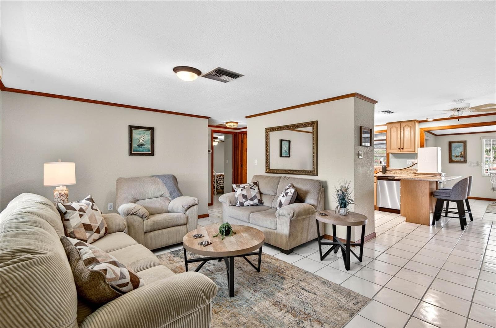 6645 Harbor Dr photo 4