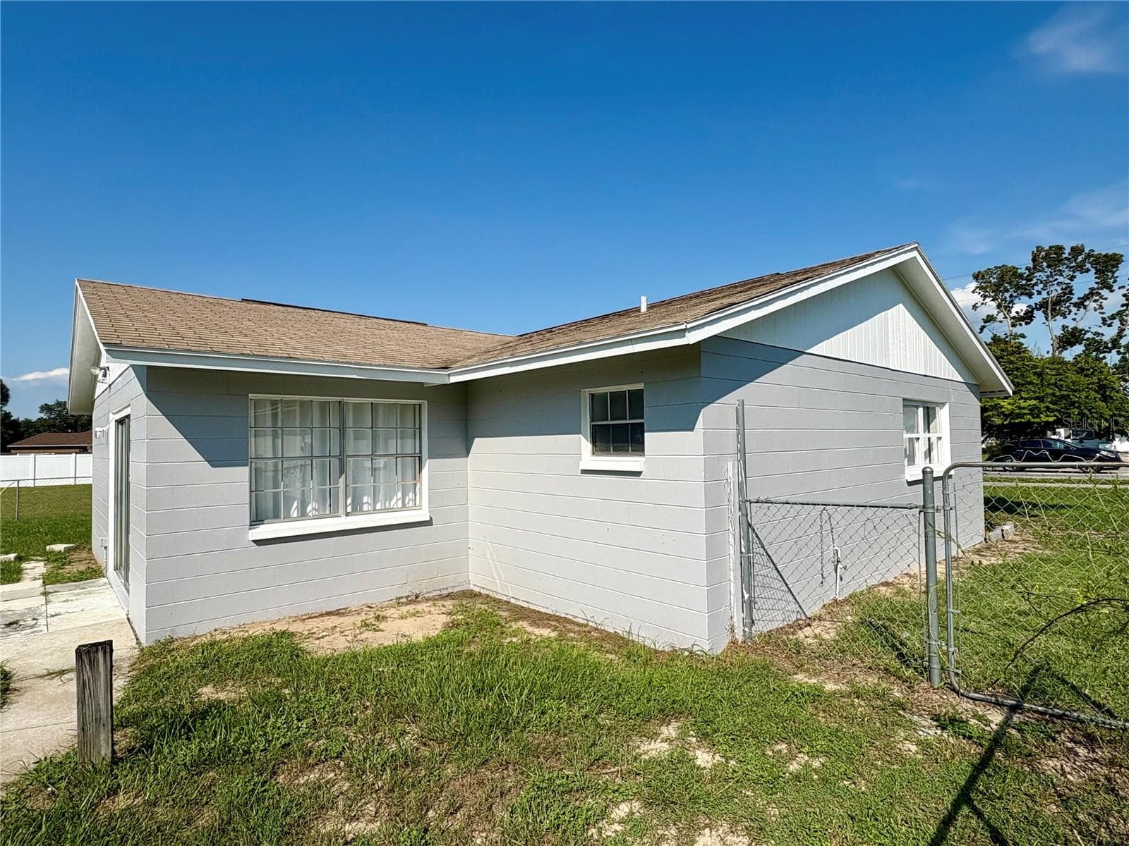 5389 Mariner Blvd