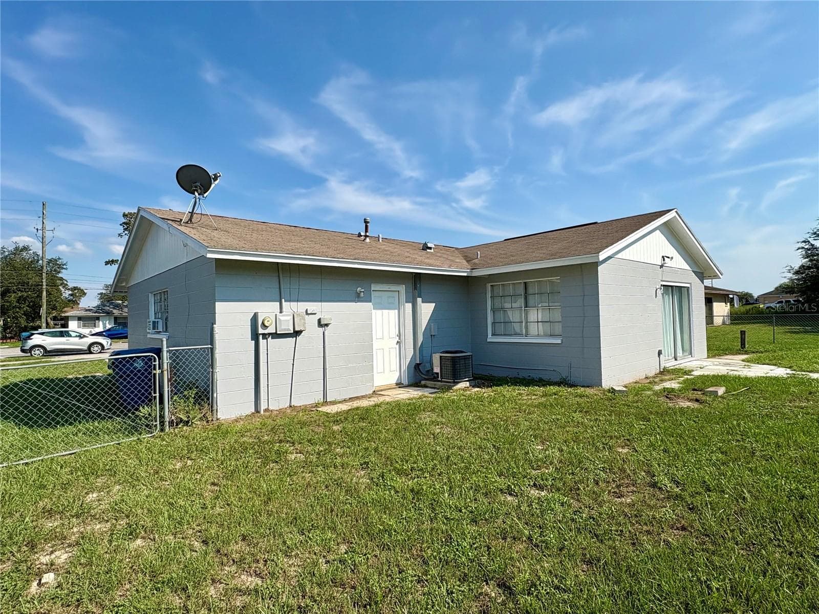 5389 Mariner Blvd photo 3