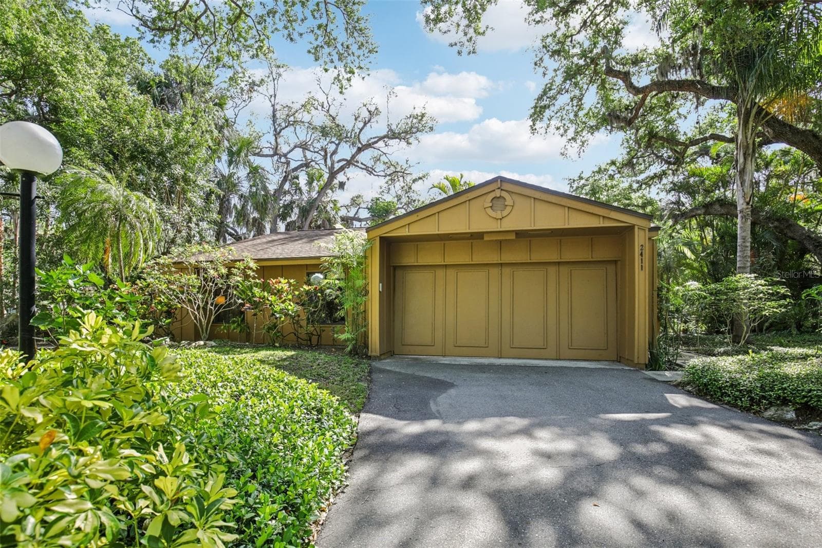 2411 Pheasant Ln photo 5