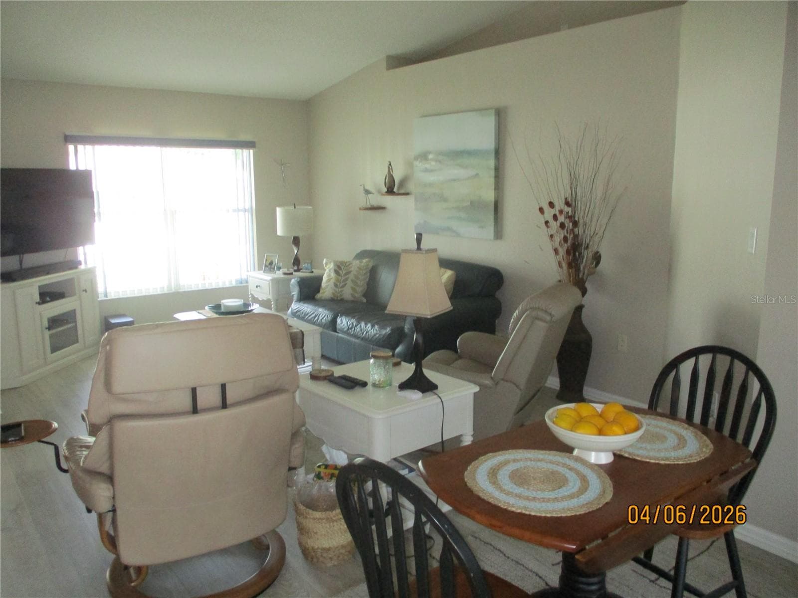 6136 Magpie Dr photo 4