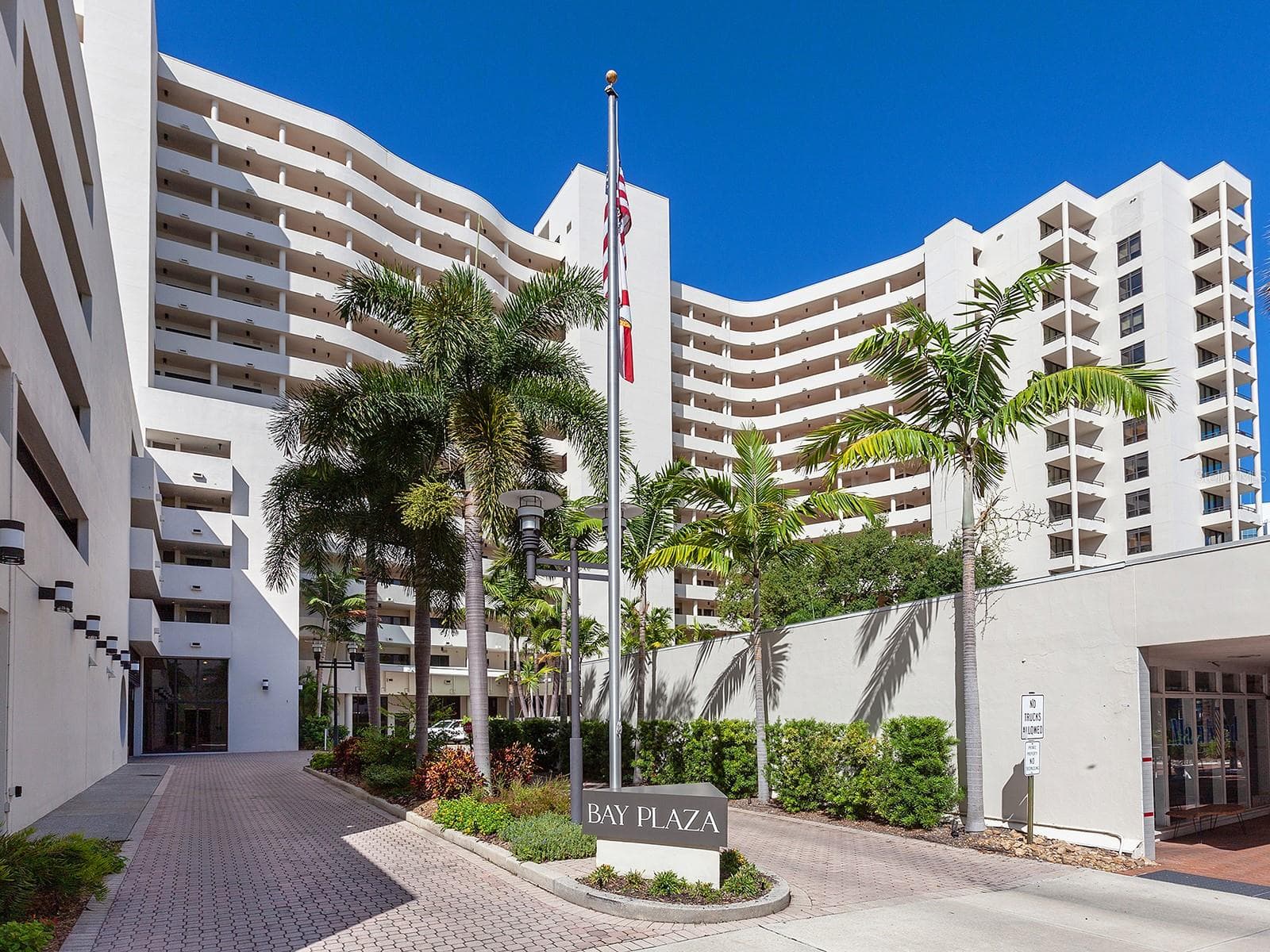 1255 N Gulfstream Ave #205