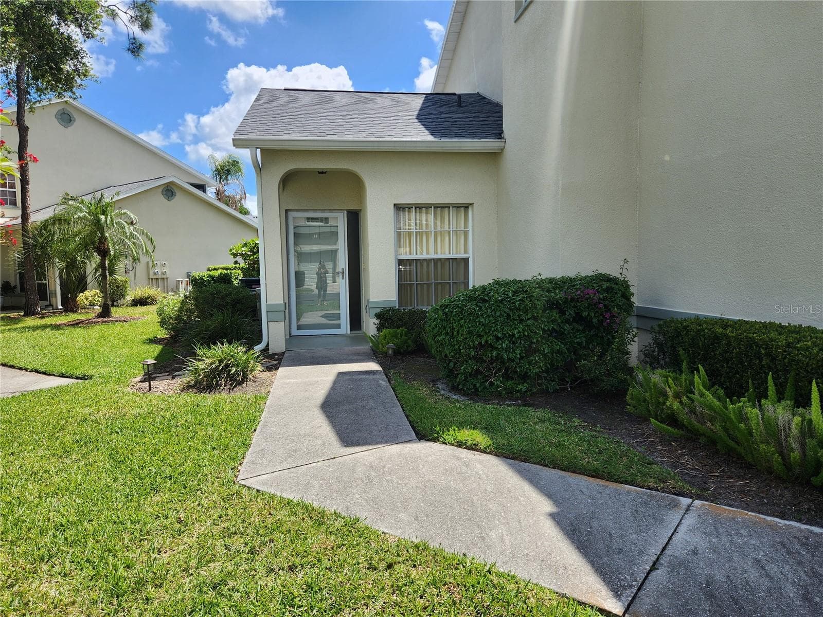 6330 Green Oak Cir #6330