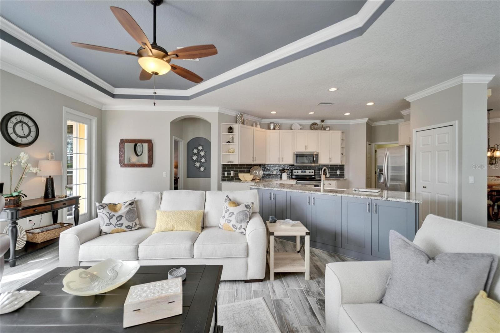 221 Sela Cove Cir photo 4
