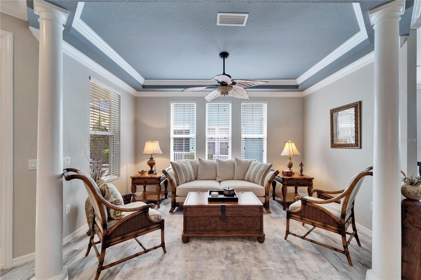 221 Sela Cove Cir photo 5