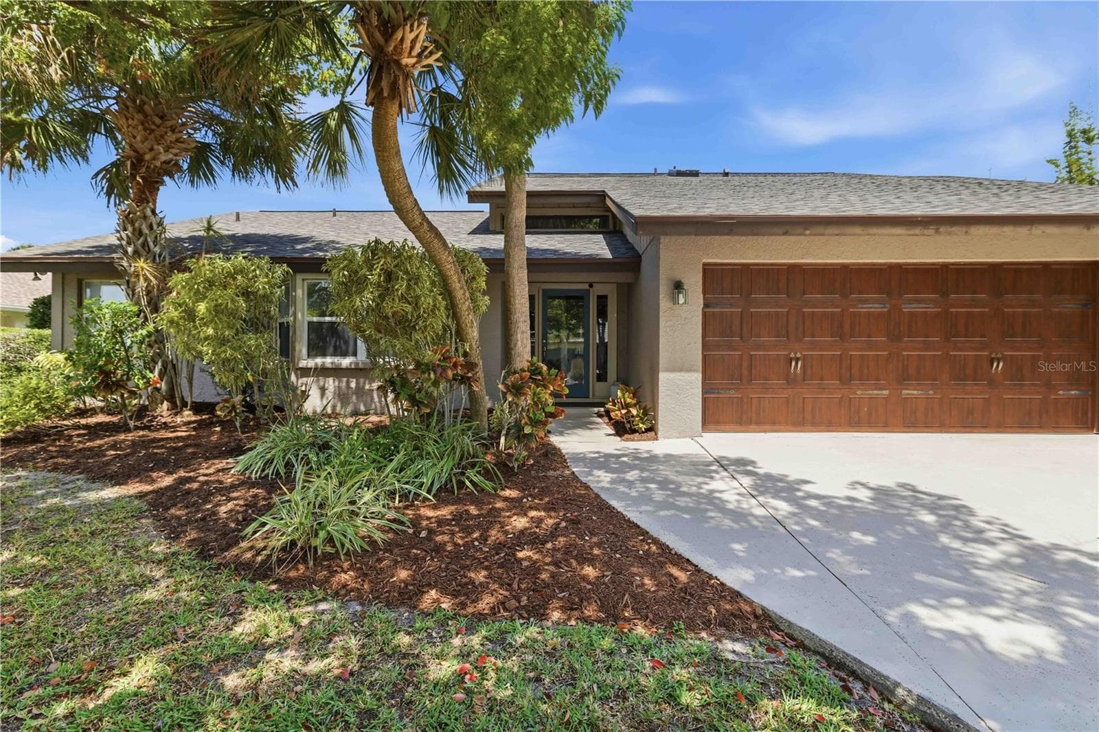 3953 Prairie Dunes Dr photo 3