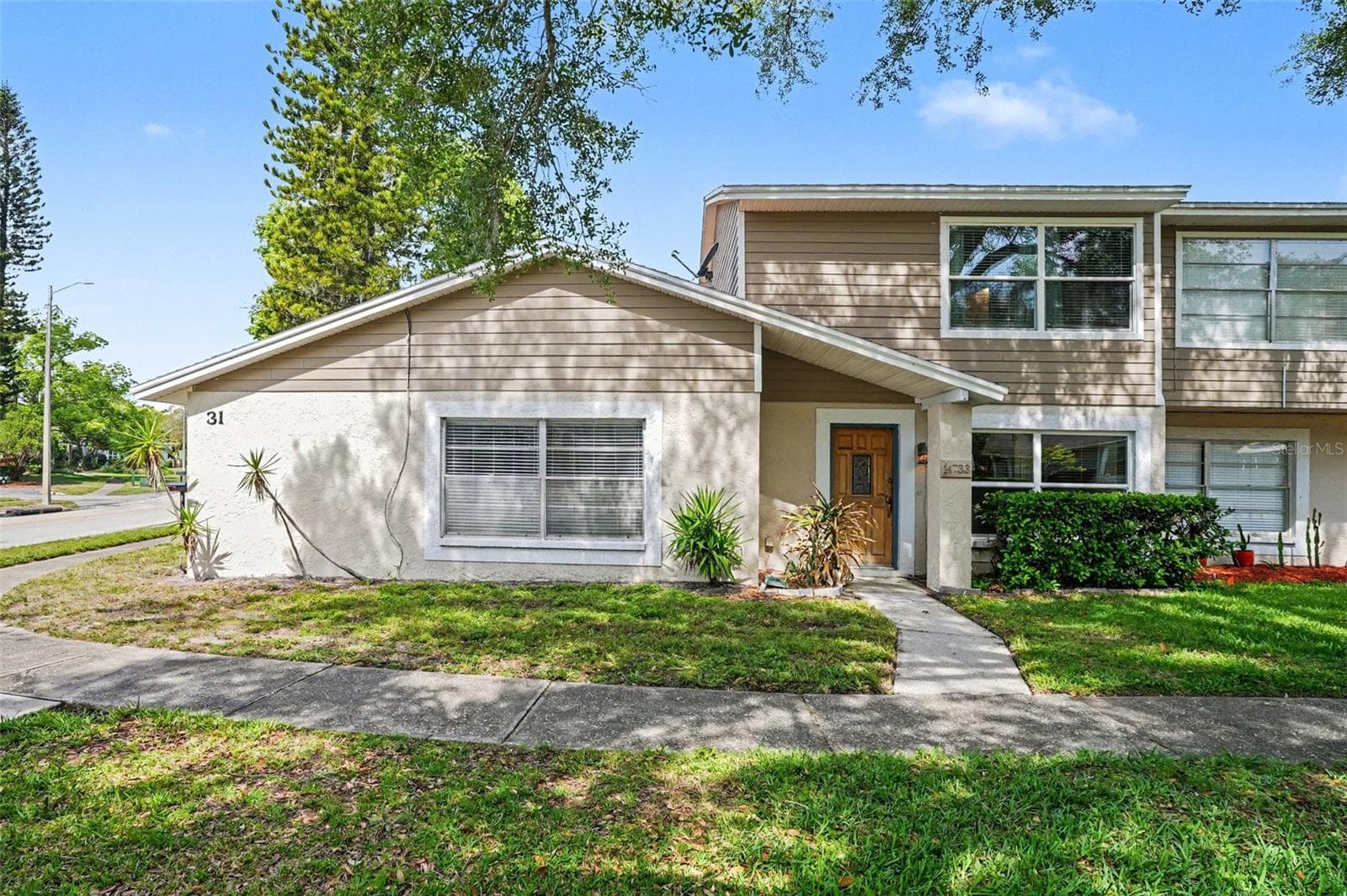 14733 Pine Glen Cir
