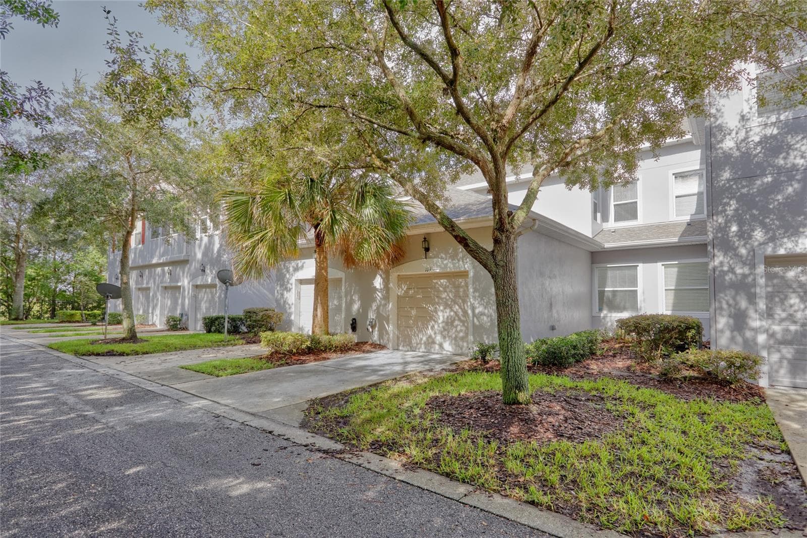 9410 Georgian Park Ln #105