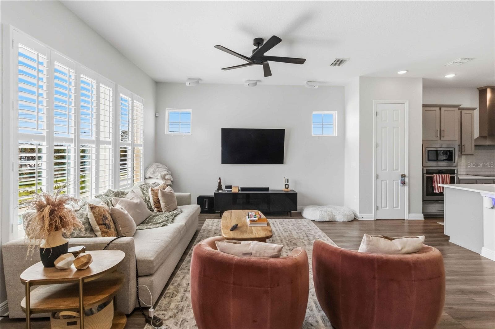 9545 W Park Village Dr photo 4