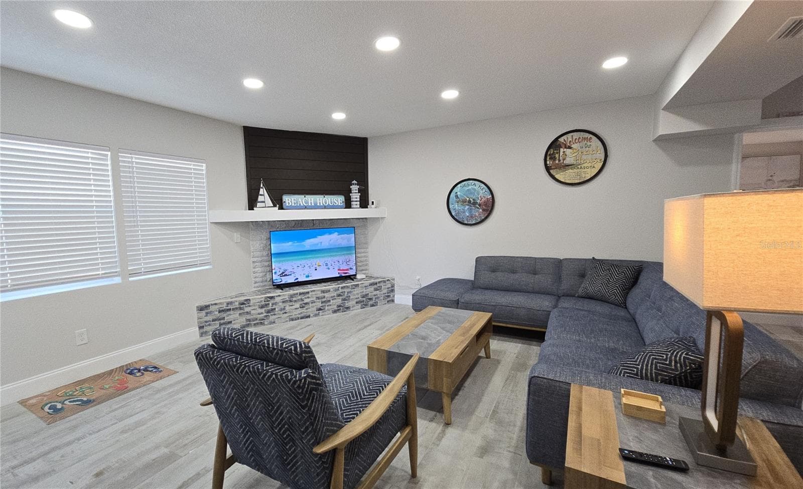 2107 Pine Ter photo 3