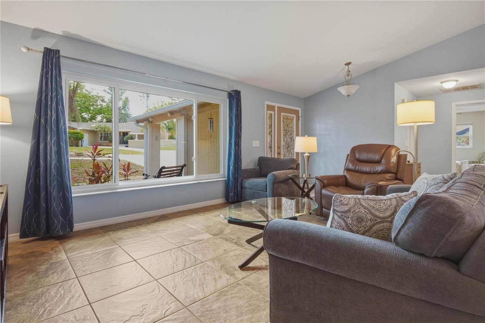 4725 Orange Grove Way photo 4