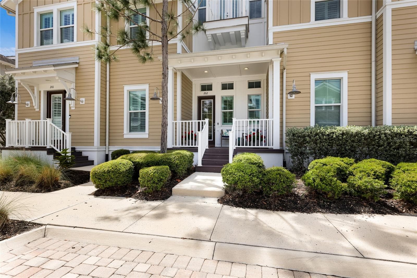318 Compass Point Dr #202 photo 3