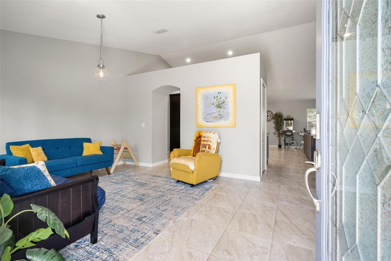 12015 Phoenix Ave photo 5