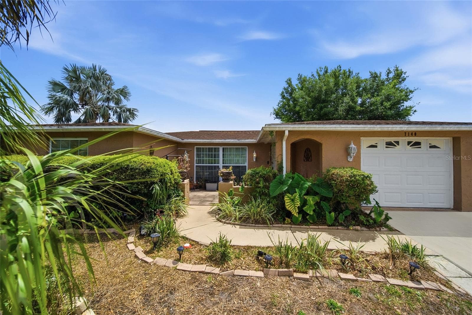 7140 Rockwood Dr photo 3