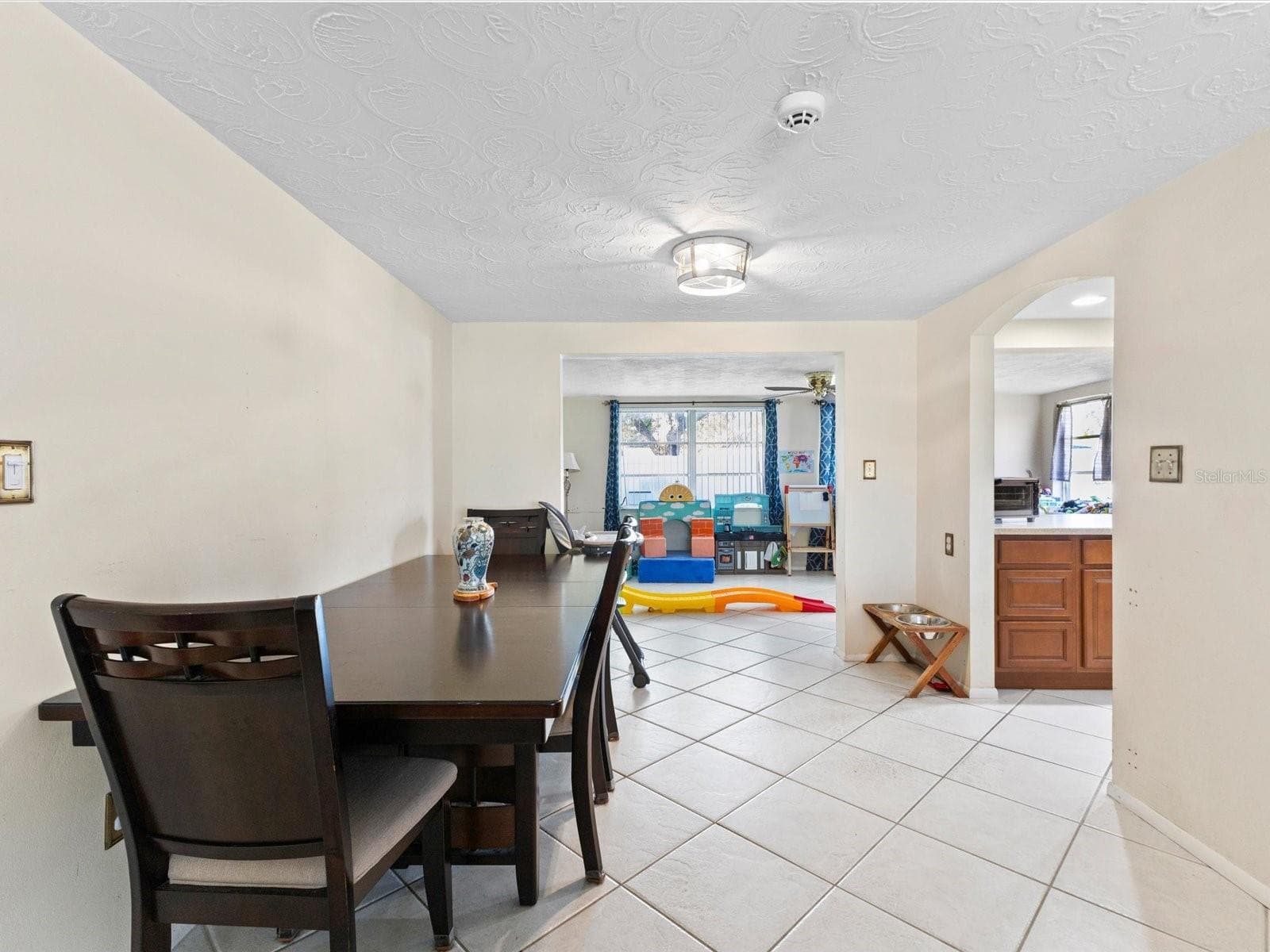 5646 Andrea Dr photo 4