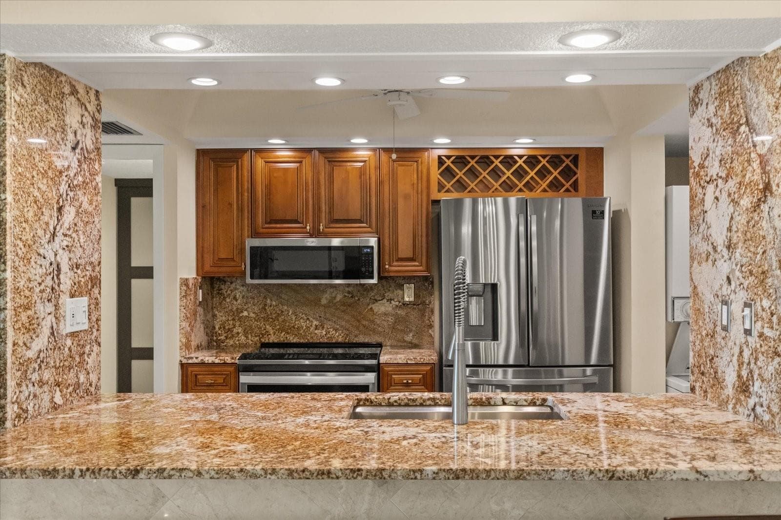 450 S Gulfview Blvd #802 photo 4