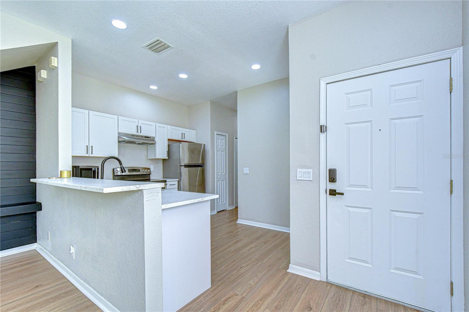 10983 Winter Crest Dr photo 4