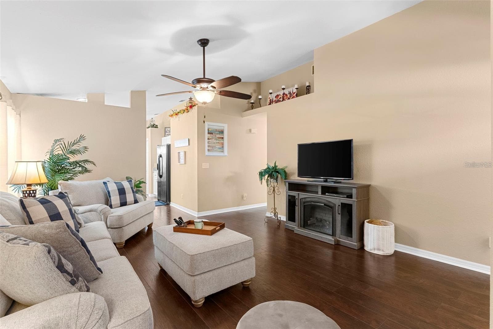 2144 Hatteras Pt photo 5