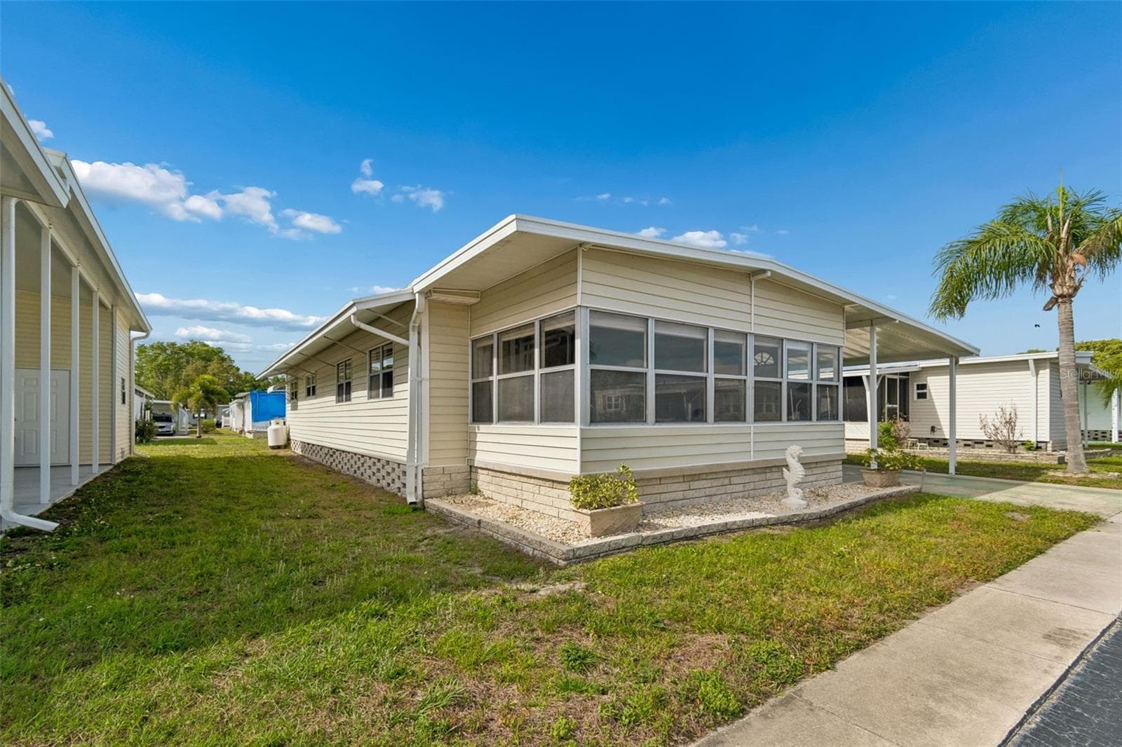 12651 Seminole Blvd #15I