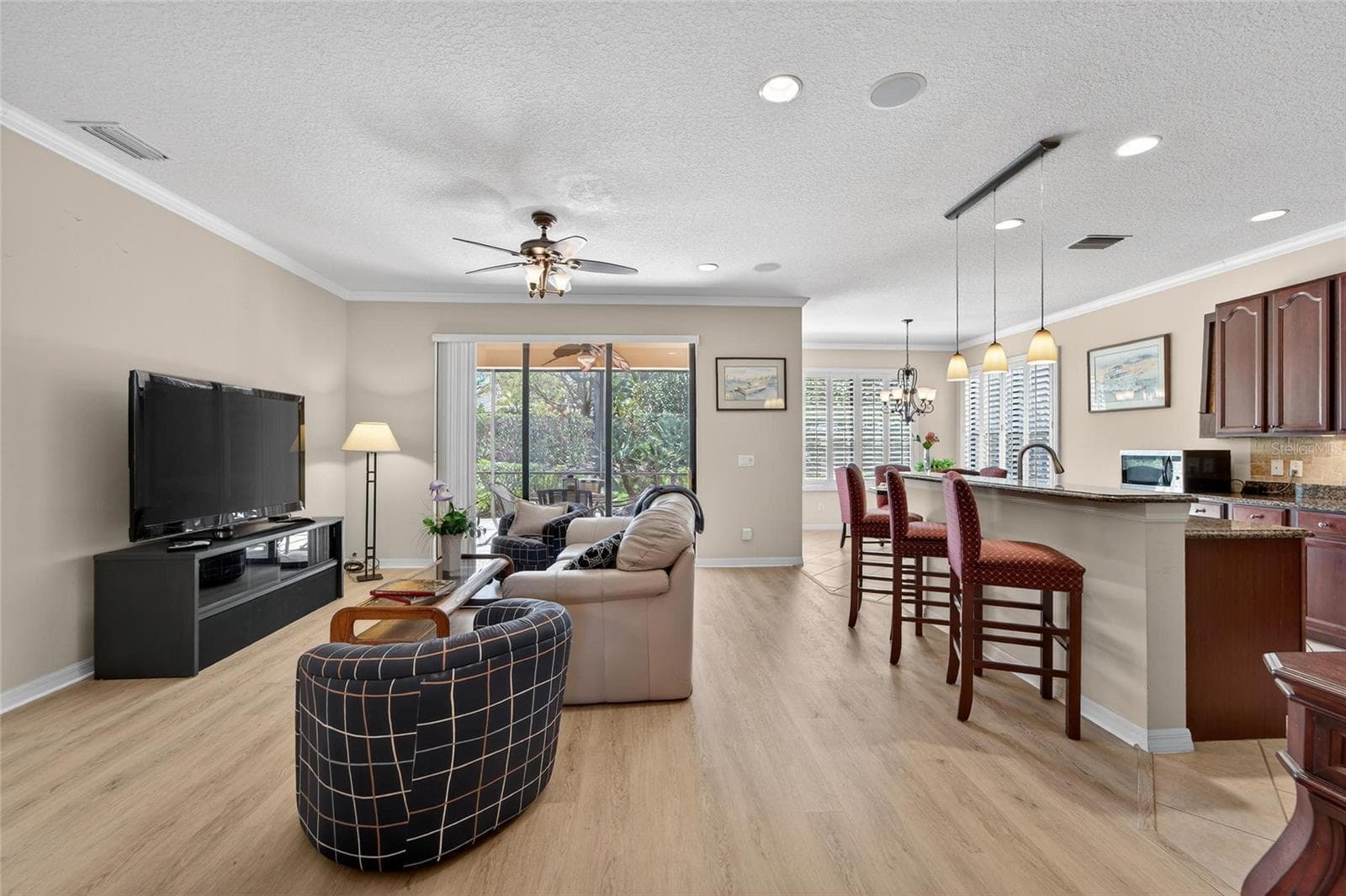 144 Silver Falls Dr