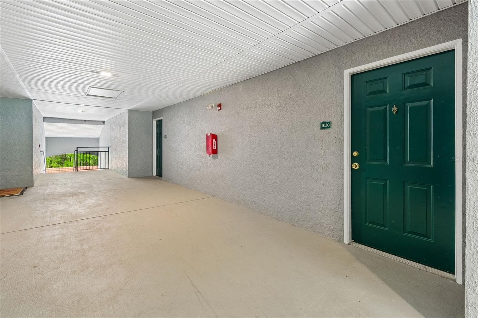18001 Richmond Place Dr #1030 photo 3