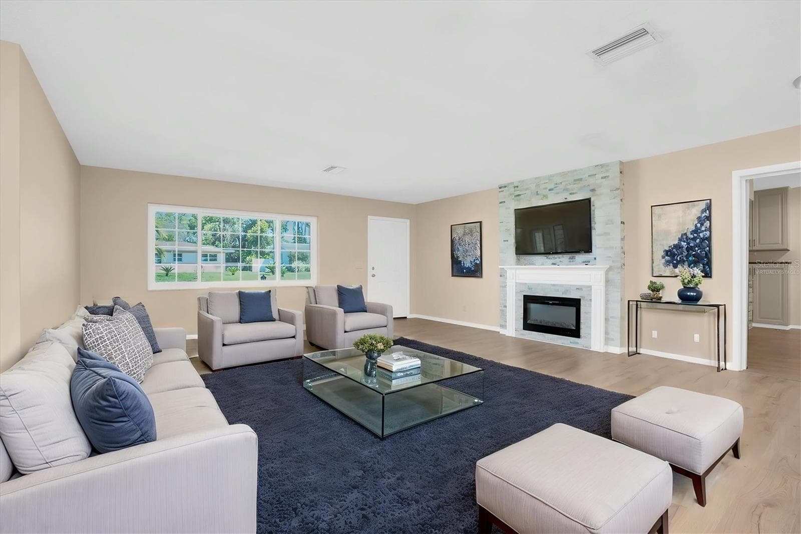 2214 Duncan Dr photo 3