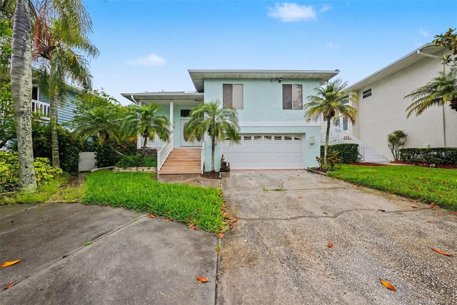 6225 Bayside Dr
