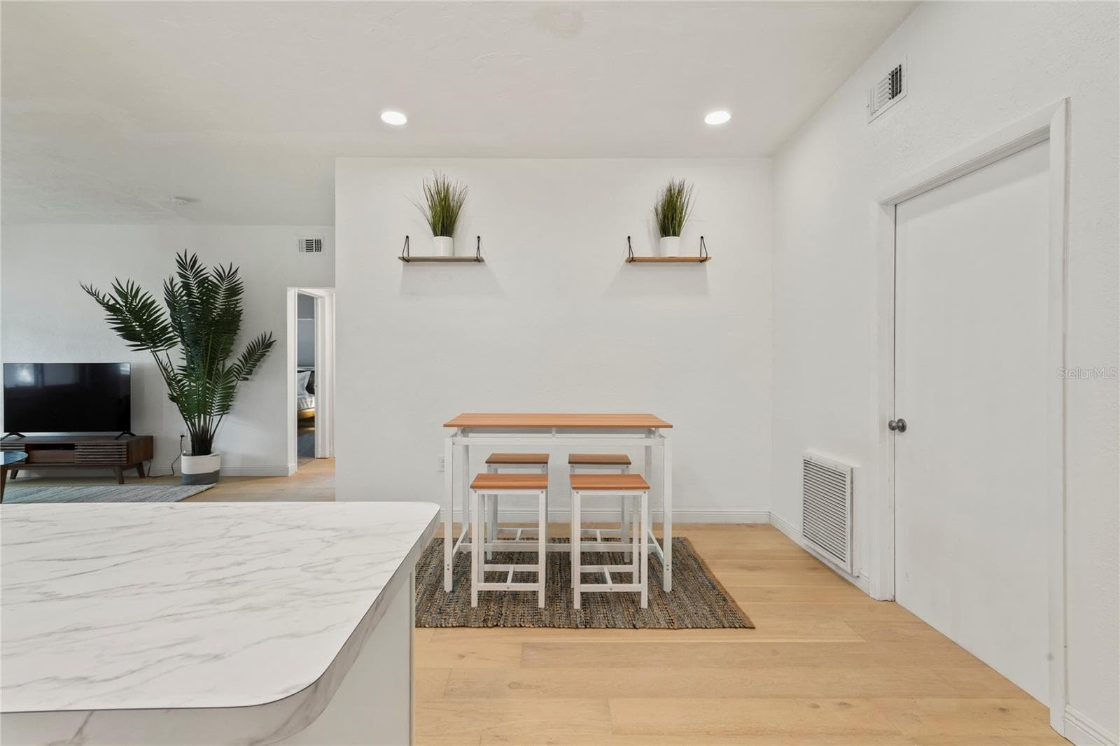 12296 144th Ln photo 3