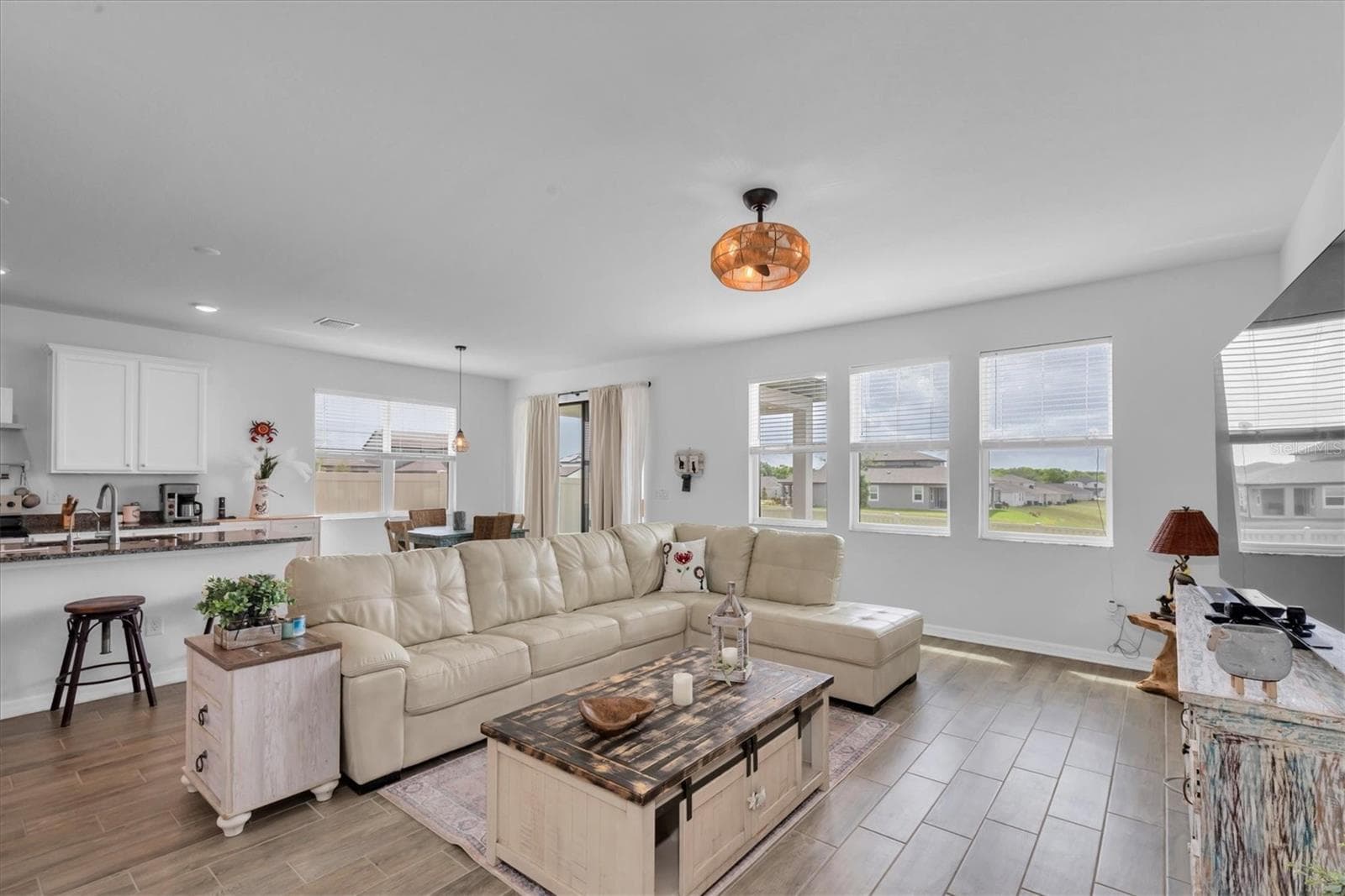 12163 Stirrup Dr photo 4