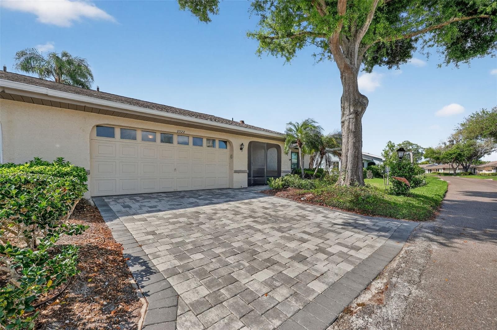 2322 Lancaster Dr