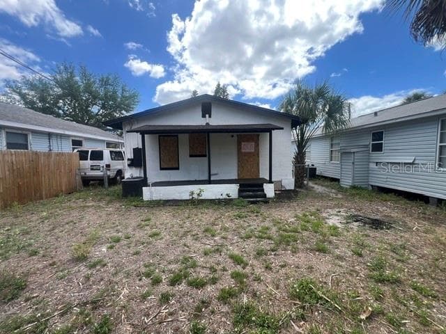 1106 Carlton St photo 4