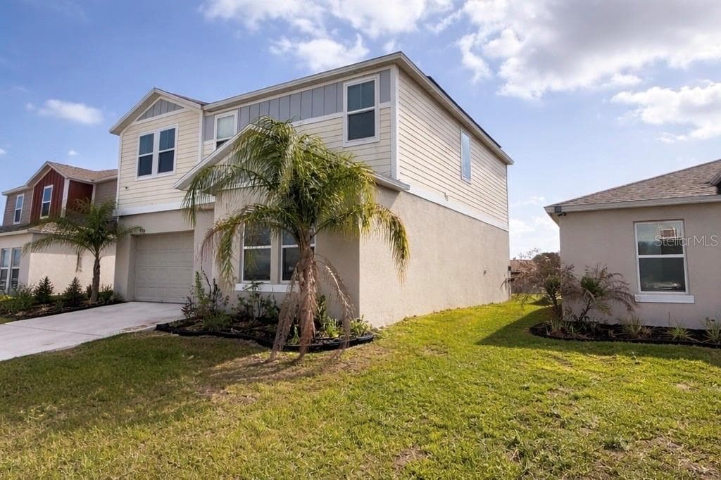 1392 Axel Cir photo 3