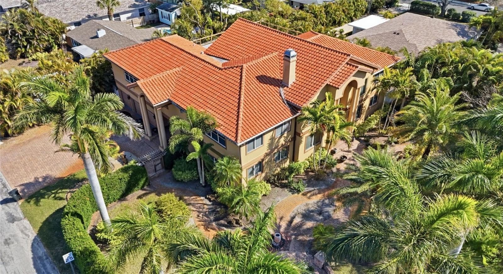 303 Sunny Ln photo 3
