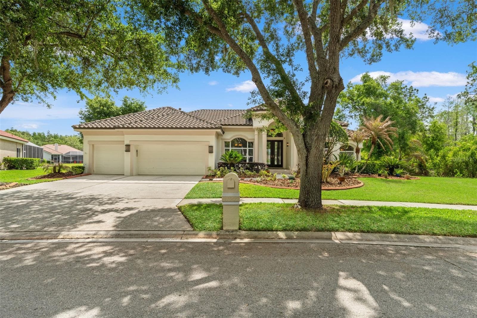 17905 Arbor Greene Dr photo 4