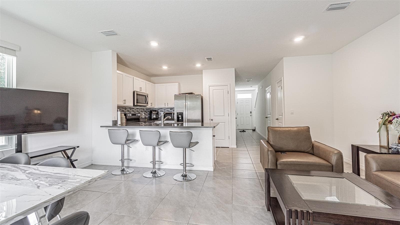 6358 Sophie Oaks CT photo 3