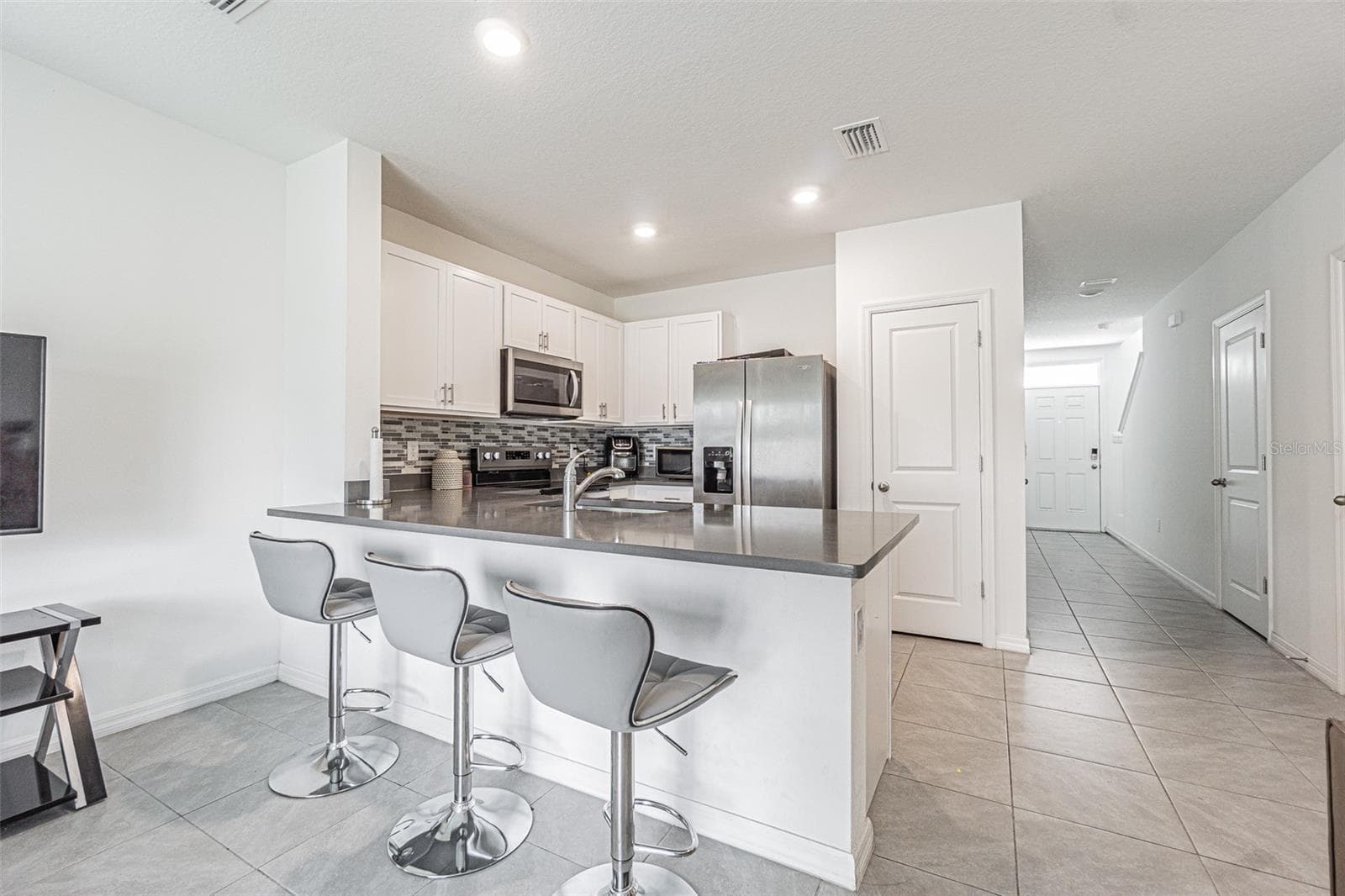 6358 Sophie Oaks CT photo 4