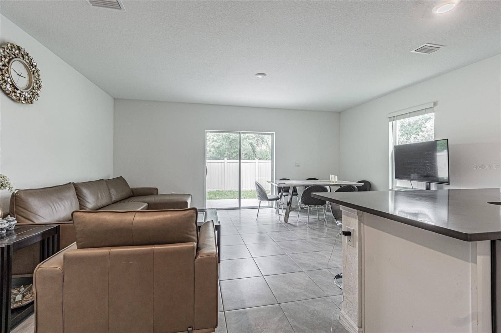 6358 Sophie Oaks CT photo 5