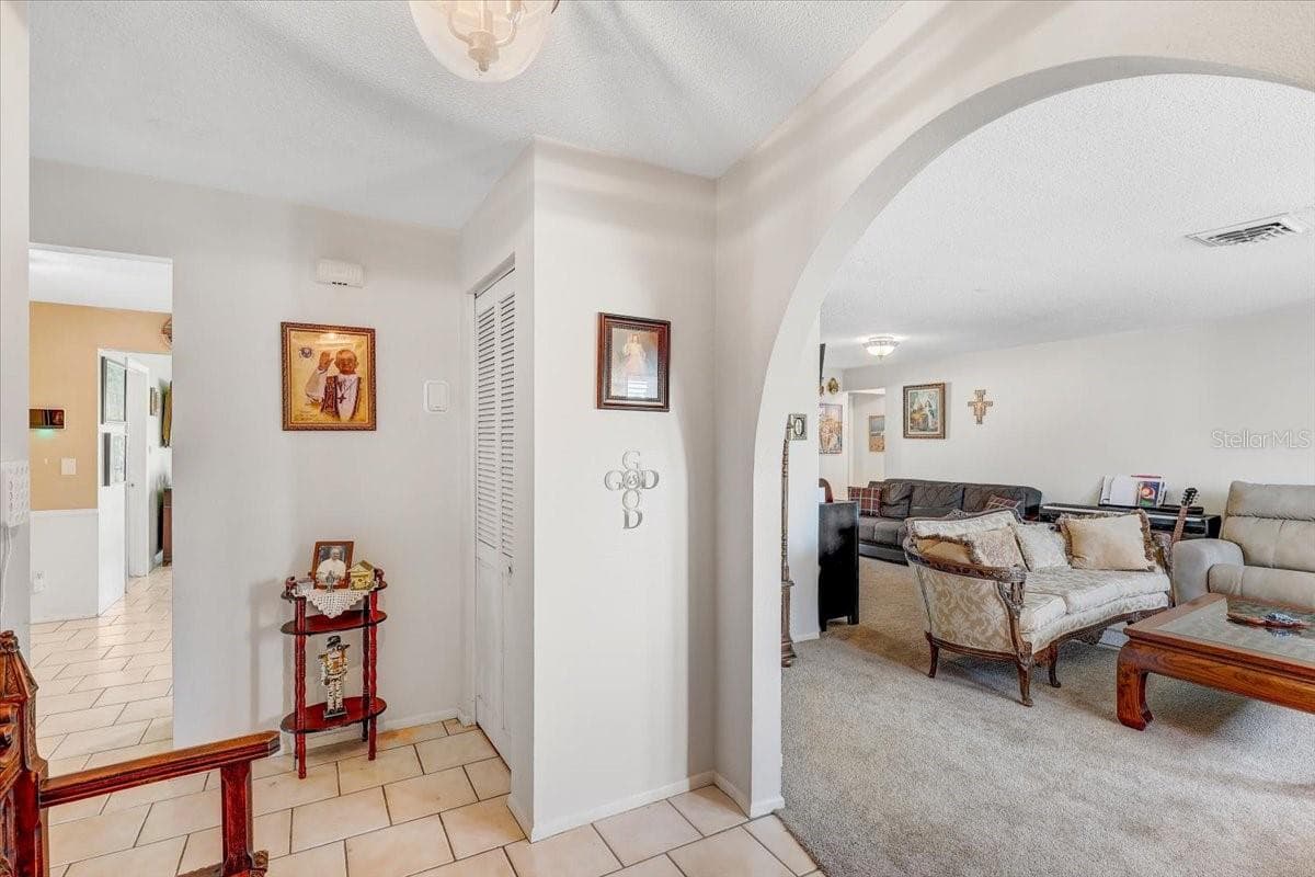 12137 Orange Blossom Dr photo 4