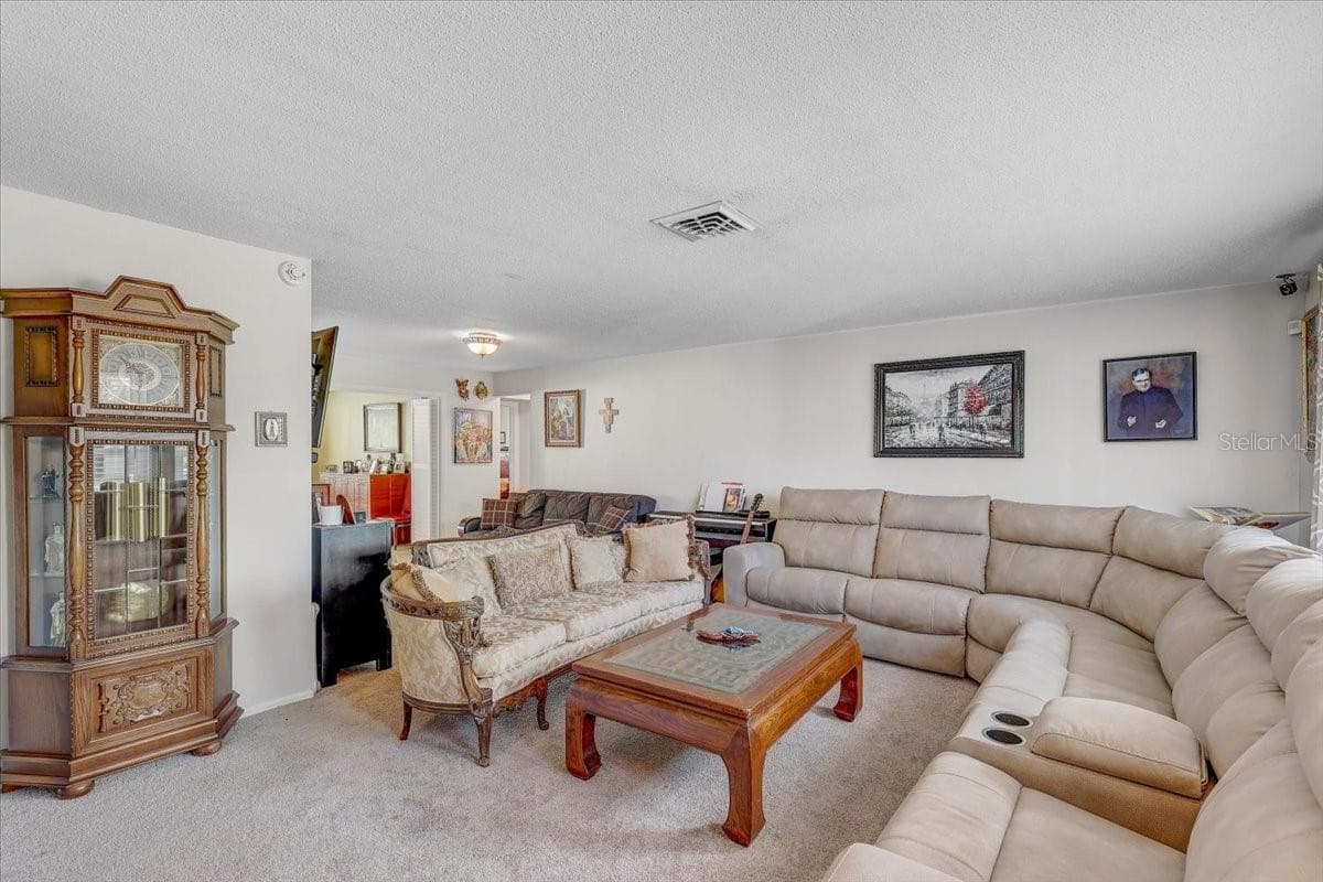 12137 Orange Blossom Dr photo 5