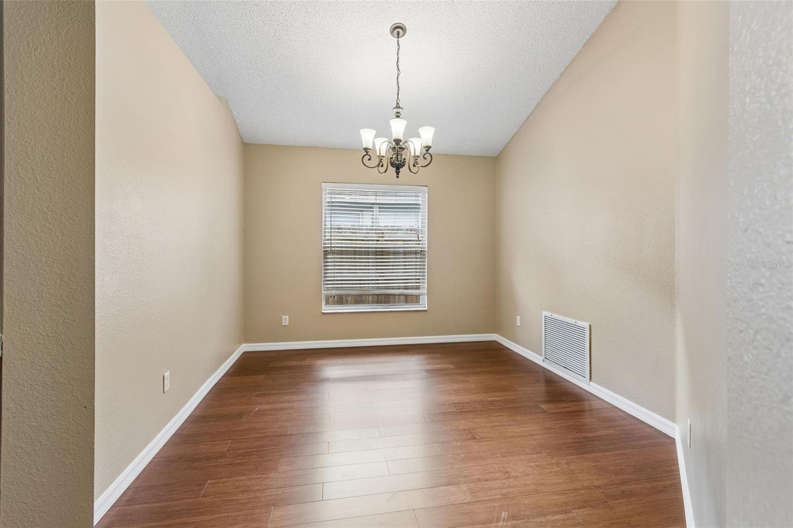 5646 Paddock Trail Dr photo 5