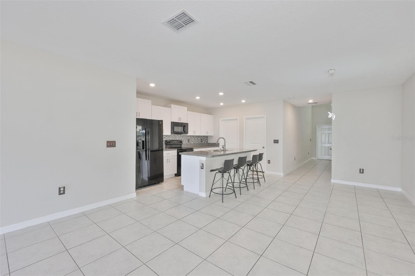 797 Olive Conch St photo 3