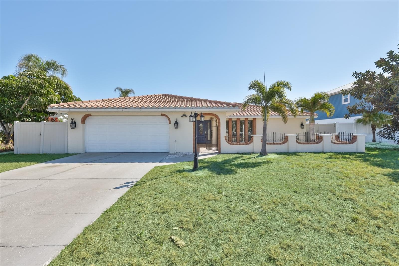 6523 King Palm Way photo 5